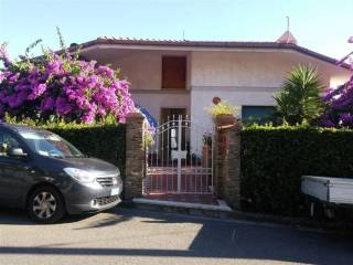 Villa in vendita a montignoso 