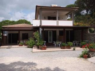 Villa in vendita a campo nell'elba filetto s.n.c.