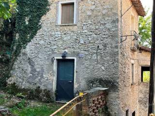 Casa indipendente in in vendita da privato a cantalice via giacomo matteotti