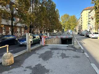 Garage in affitto a milano via pavia