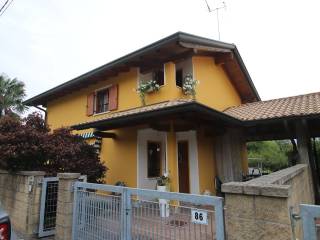 Villa a schiera in vendita a gorizia via brigata sassari, 86a