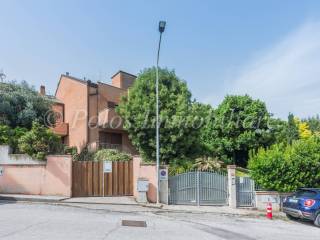 Villa in vendita a fermo via beniamino gigli, 8