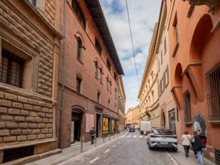 Ufficio in affitto a bologna via massimo d'azeglio, 29