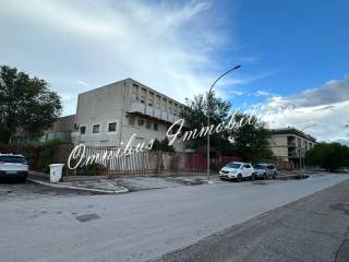 Capannone industriale in vendita a foggia via del feudo d'ascoli, 17