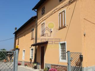 Casa indipendente in vendita a corte de' cortesi con cignone via roma