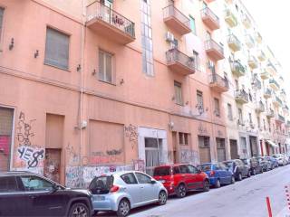 Appartamento in vendita a palermo via bari, 36