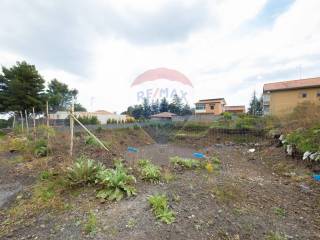 Terreno residenziale in vendita a pedara via ugo foscolo, 17