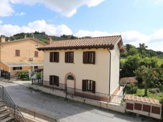 Villa in vendita a gubbio via del barco