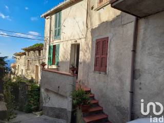 Casa indipendente in vendita a longobardi via fontana nuova, 71