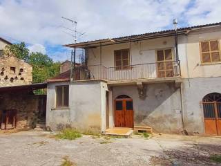 Villa in vendita ad anagni strada comunale dalla madonna di tu