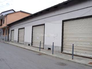 Negozio in affitto a settimo torinese via g. mazzini, 11