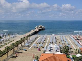 Casa indipendente in vendita a camaiore via papini