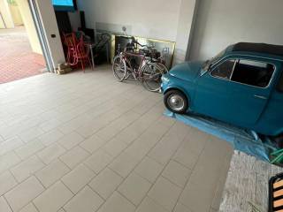 Garage in vendita ad arluno via della repubblica, 6