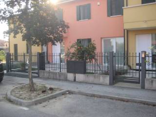 Villa a schiera in in vendita da privato a pernumia via aldo moro