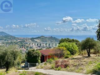 Villa in vendita a imperia strada riveure