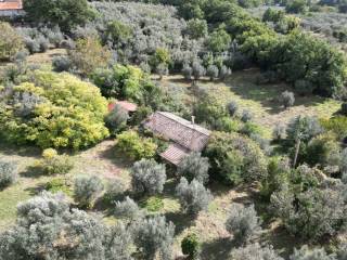 Rustico in vendita a terni strada santa maria la rocca