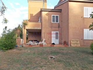 Villa in vendita a fermo contrada campiglione, 44