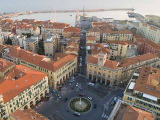 Appartamento in vendita a imperia piazza dante alighieri