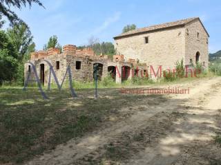 Villa in vendita a montelparo contrada celestiale