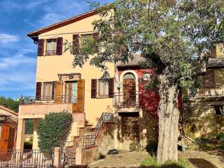 Casa indipendente in vendita a città della pieve moiano