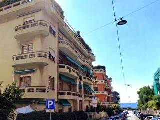 Garage in affitto a genova via giacomo medici del vascello