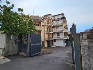 Garage in vendita a gravina di catania via don giovanni bosco, 7