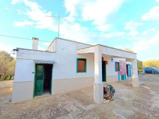 Villa in vendita a ostuni contrada piatone s.n.c.