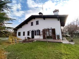 Villa in vendita a magnano in riviera via vidinance