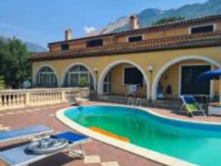 Villa a schiera all'asta a maratea via sant'elia