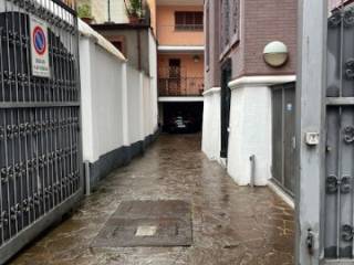 Garage in affitto a milano via lodovico mancini, 13