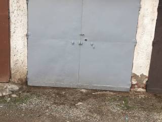 Garage in vendita a vercelli via felice monaco, 25