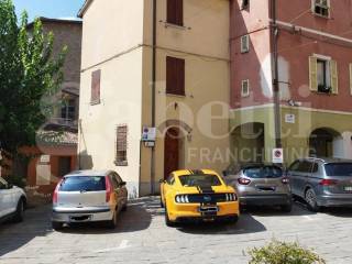 Casa indipendente in vendita a brisighella piazza marconi