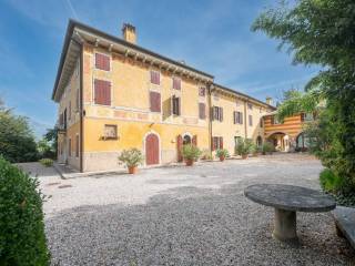 Appartamento in vendita a costermano sul garda piazza gian battista ferrario, 1