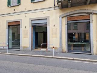 Negozio in affitto a varese via cavour, n. 38