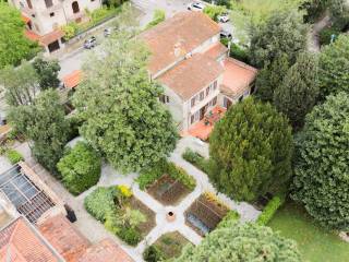 Villa in vendita a forte dei marmi via flavio gioia, 11