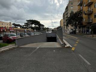 Garage in affitto a roma via orazio pulvillo, 11