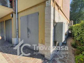 Garage in affitto a modena 