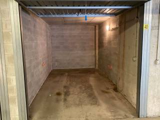 Garage in affitto a milano via castellammare, 14