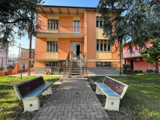 Villa in vendita a rovigo via dei mille, 21