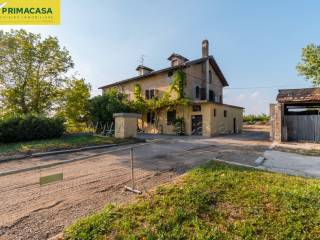 Villa bifamiliare in vendita a correggio via fossa faiella, 10