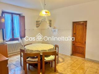 Casa indipendente in vendita a carmignano via toia, 1, carmignano, 24