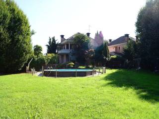 Villa in vendita a busto arsizio via eugenio villoresi, 62