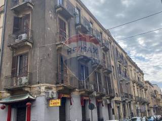 Appartamento in affitto a catania via aloi, 54