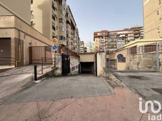 Garage in vendita a palermo via aloisio juvara, 82