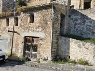 Magazzino in in vendita da privato a pesche via santa croce