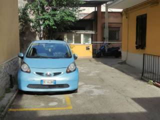 Garage in vendita a napoli via gaetano quagliariello