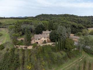 Rustico in vendita a castelnuovo berardenga 