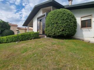 Villa in vendita a chioggia via padre emilio venturini, 35