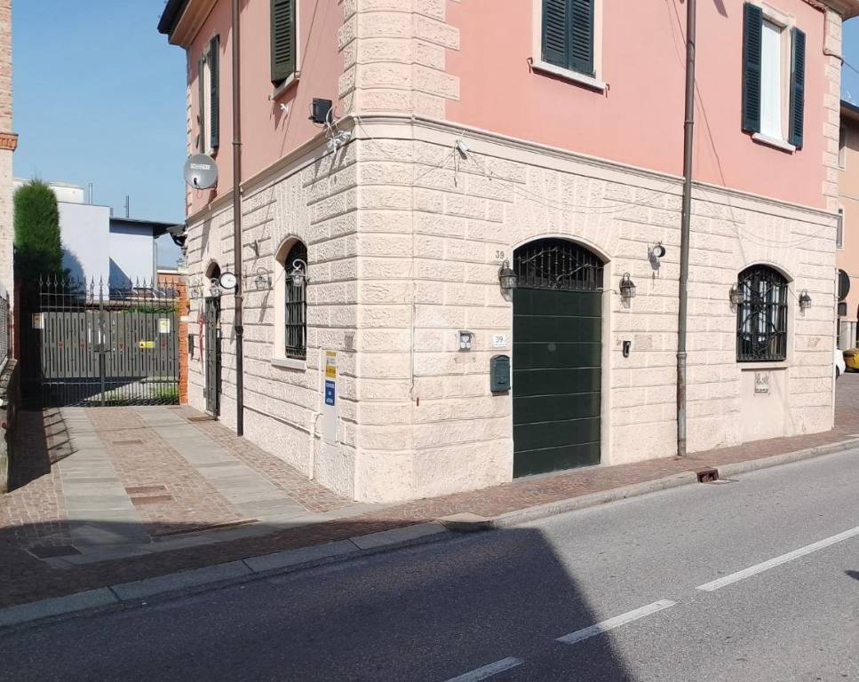 immagine annuncio 1 di 14