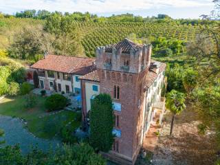 Intero stabile in vendita a castelnuovo don bosco strada provinciale 81, 12